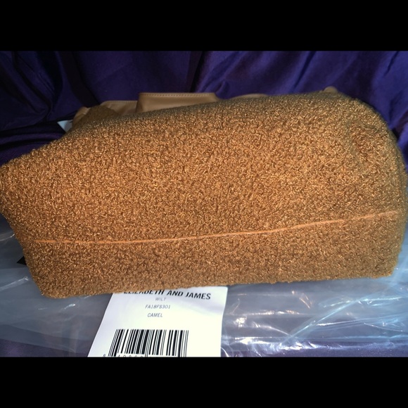 Elizabeth and James Textile Wilt Teddy Tote Large - Picture 7 of 8